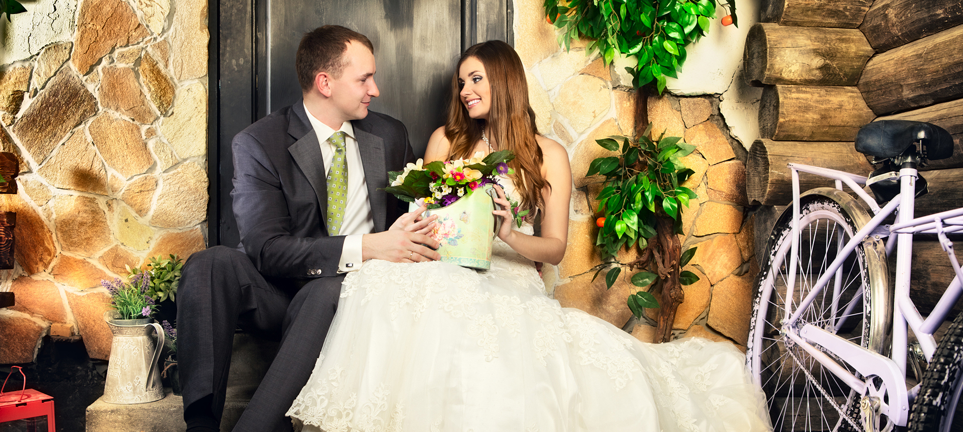 We believe that your wedding should turn out magical and not stressful. For this, we take your ideas and story and then turn them into a beautiful celebration that feels just like you.